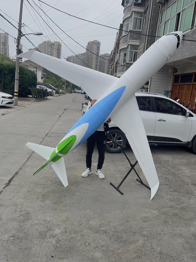 航空模型与光电工程软件哪个好,航空模型与光电工程软件，探索两者优势及实地数据分析的重要性,高速响应策略_粉丝版37.92.20