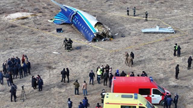 阿塞拜疆航空坠毁客机舱内画面