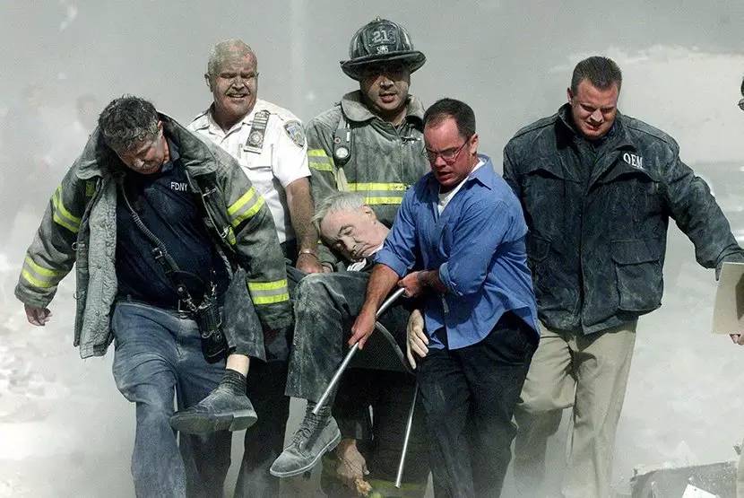 苏丹恩图曼市遭炮击 至少120人死亡